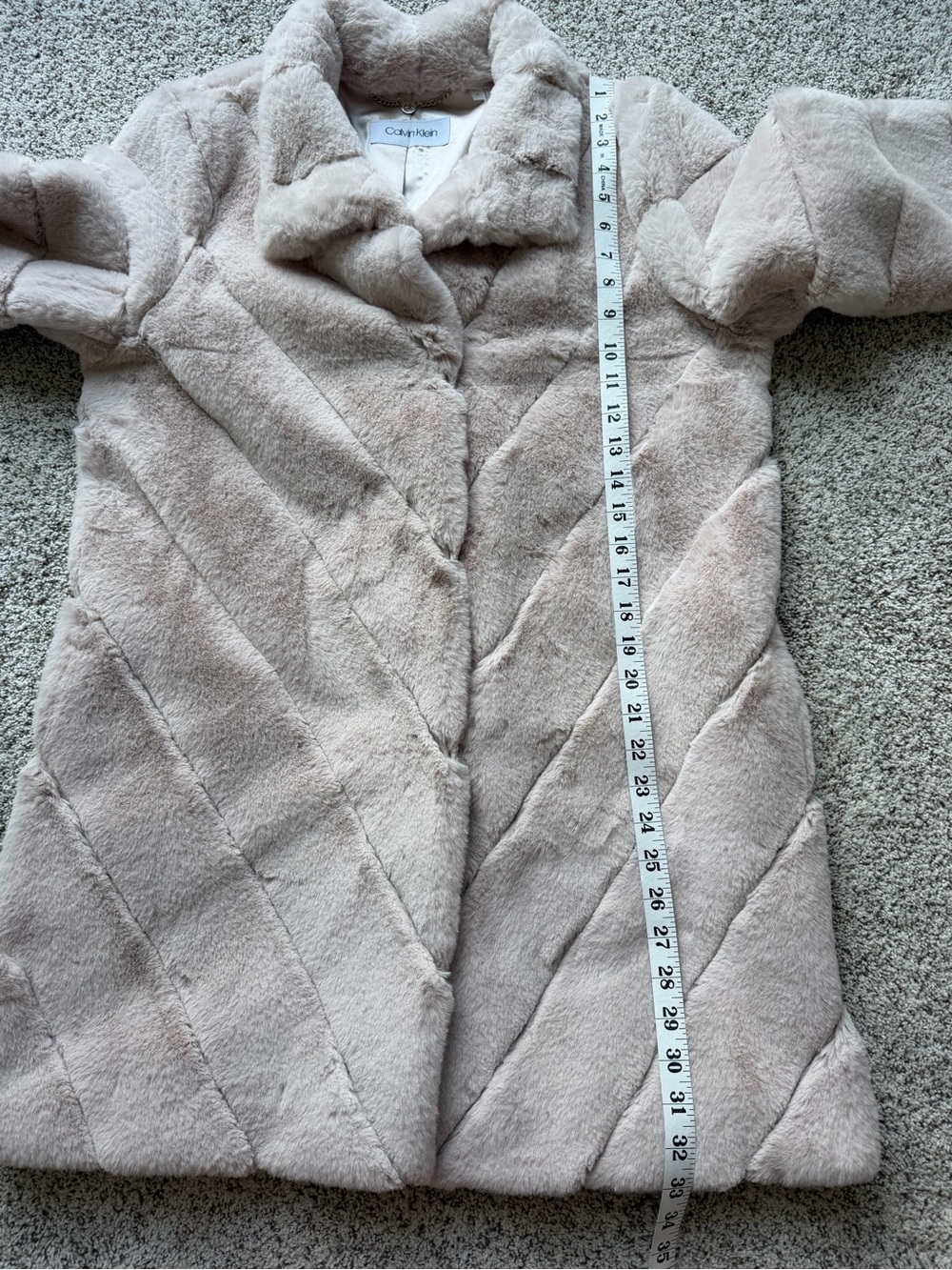 Calvin Klein Faux Fur Coat Womens Medium Beige Chevron Plush Teddy Jacket Luxury - Picture 12 of 13